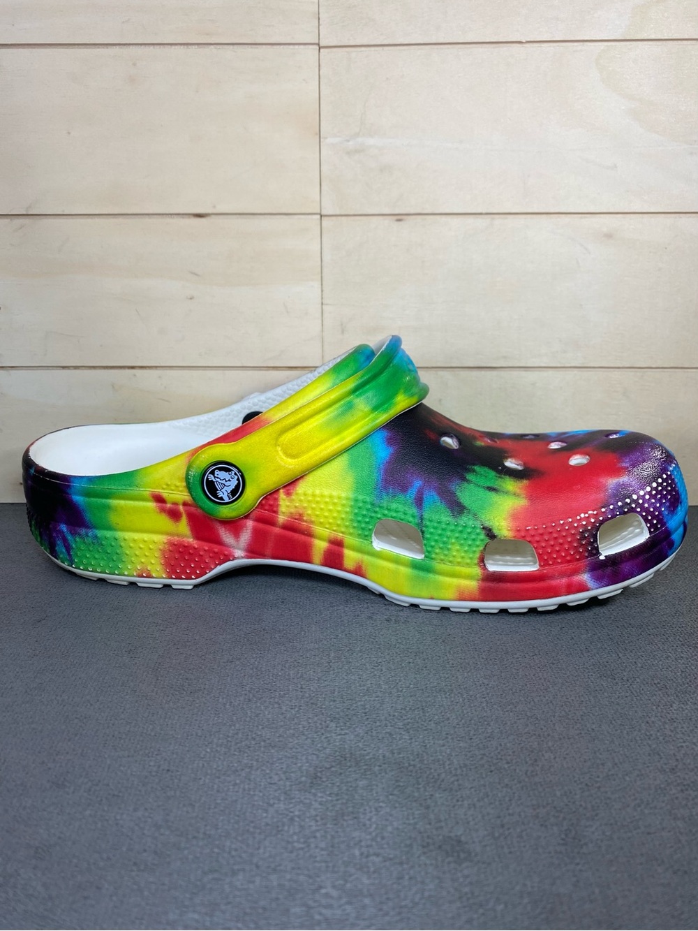 Crocs Classic Clogs Tie Dye Women's Size 9 Shoes Waterproof Slip-Ons